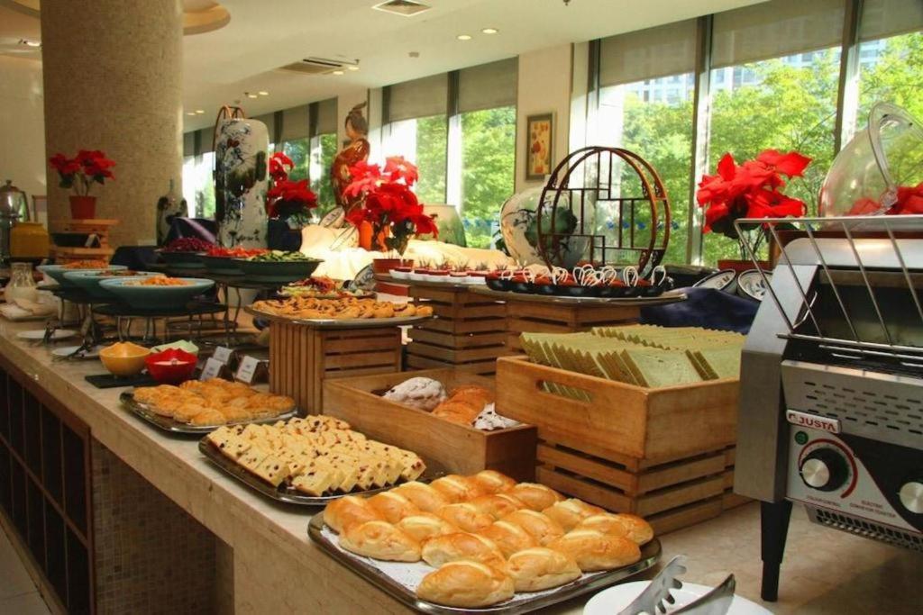 Nanjing Expo Centre Hotel 36/49
