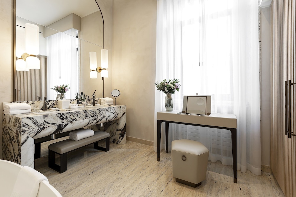 Park Hyatt Milano Hotel 71/93
