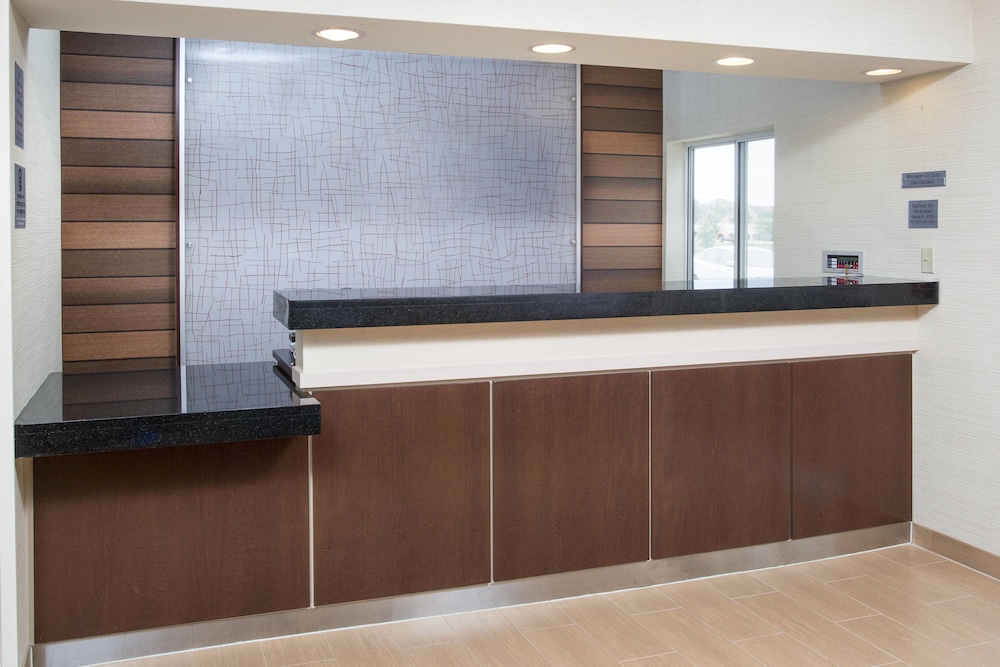 Fairfield Inn & Suites Quincy 6/33