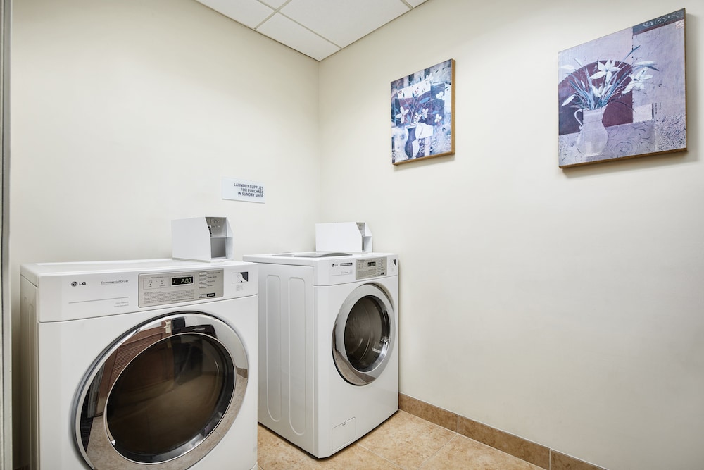 Holiday Inn Express & Suites Jacksonville SE- Med Ctr Area 33/55