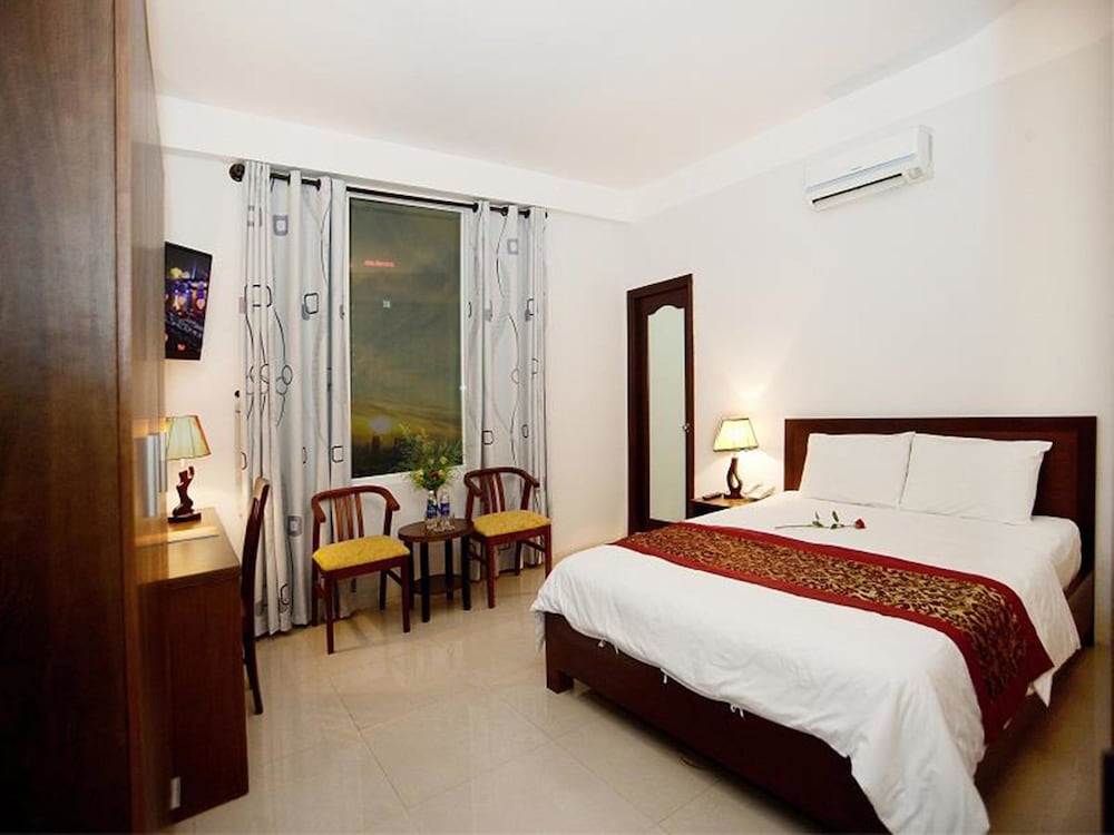 A25 Hotel - No. 137 Nguyen Du 16/69