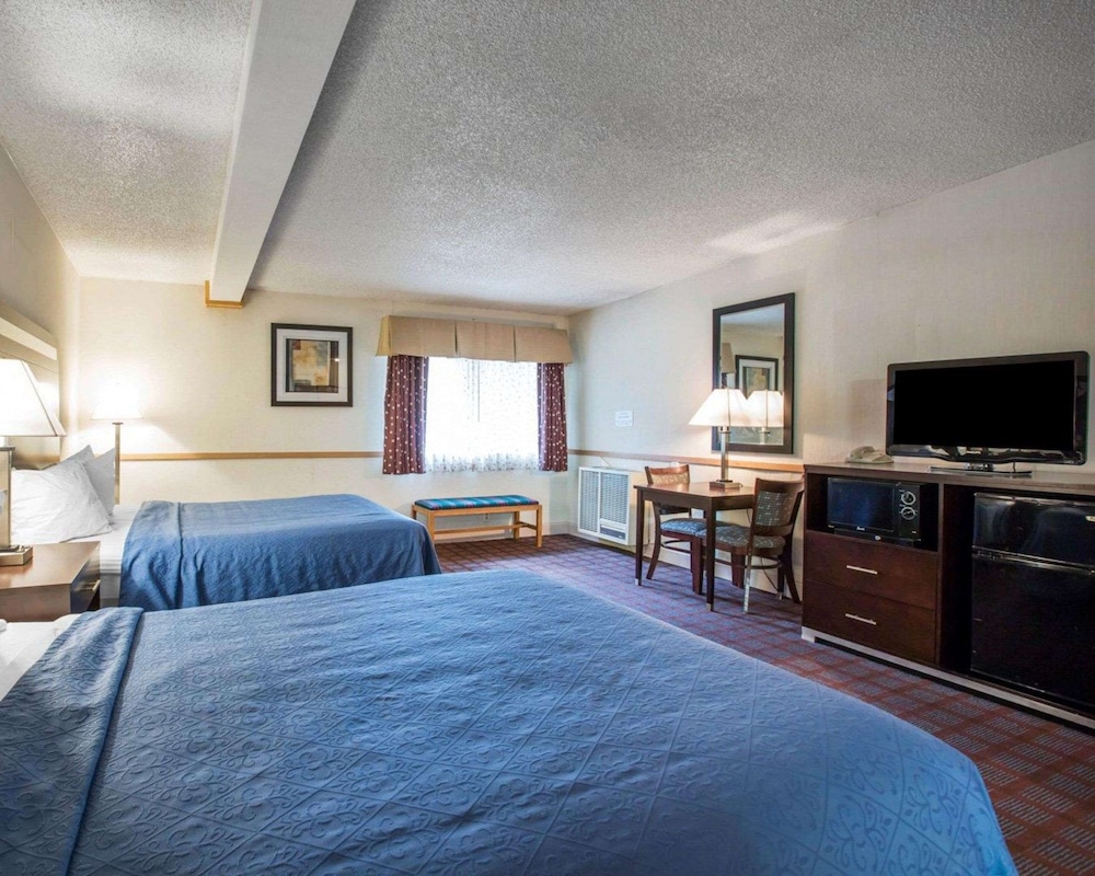 Quality Inn Mammoth Lakes 9/37