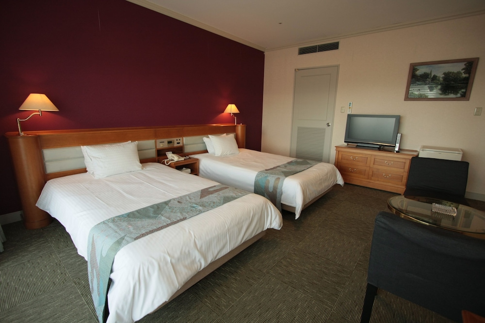 Sendai Hills Hotel 7/37