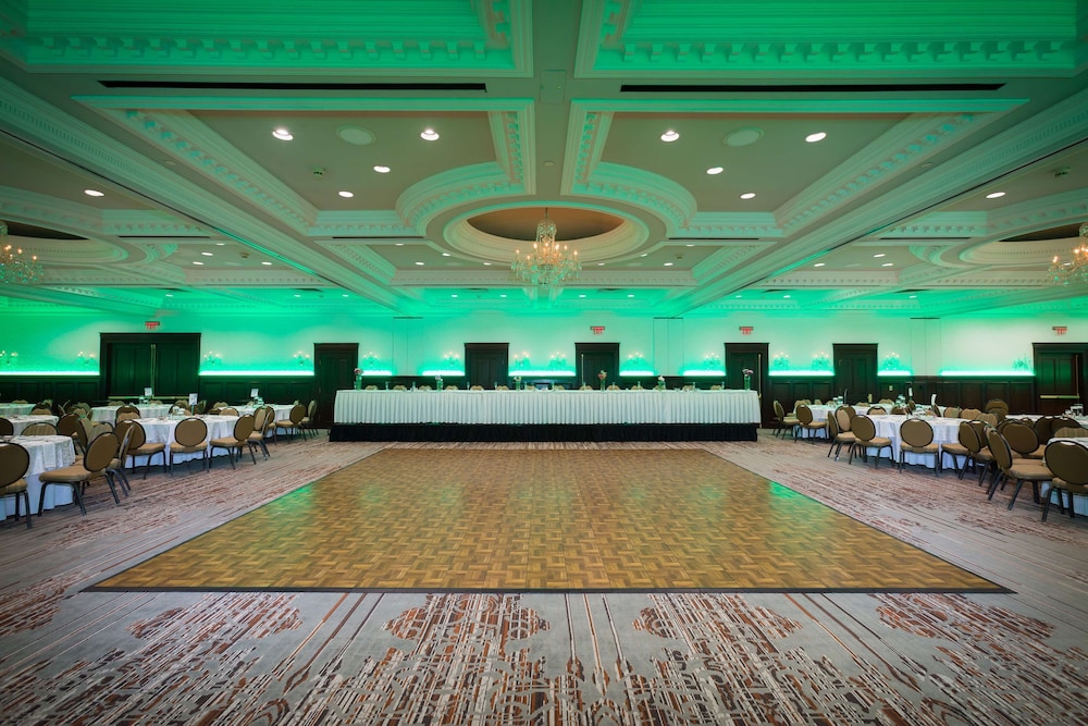 Radisson Hotel Cincinnati Riverfront 49/60