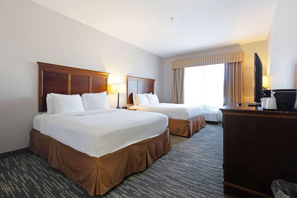 Country Inn & Suites by Radisson, Texarkana, TX 6/27