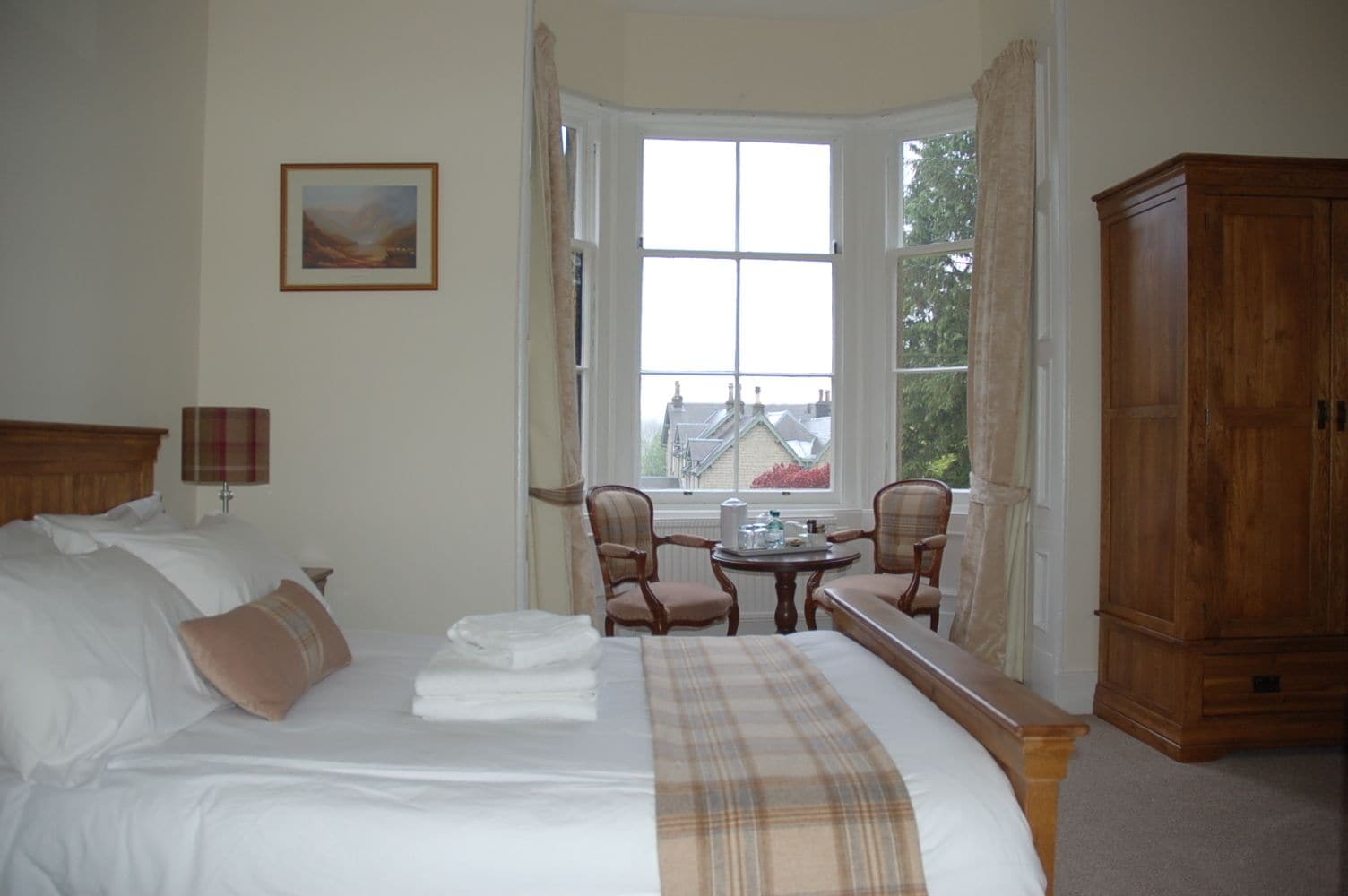 Deluxe, Triple, 1 Queen and 1 Single Bed, Garden View