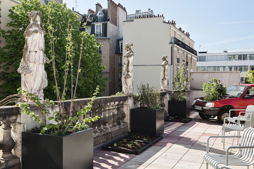 Hotel Rosalie in PARIS