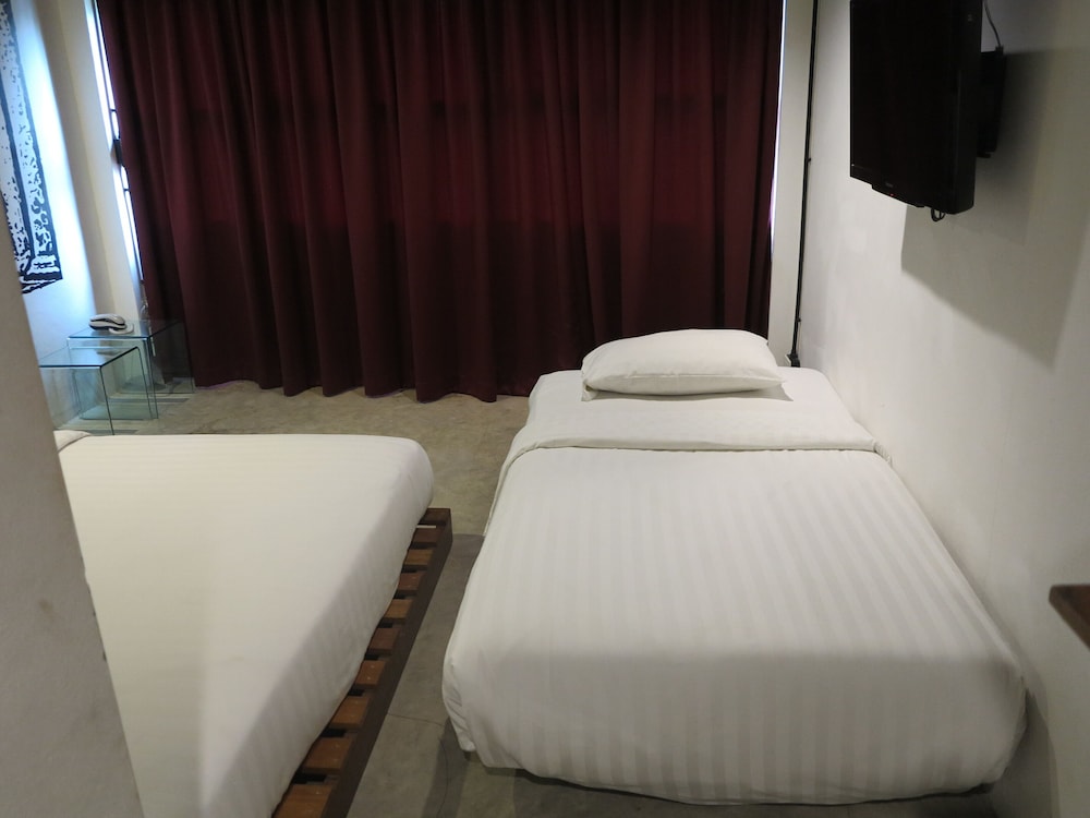Quip Bed Breakfast 19/55