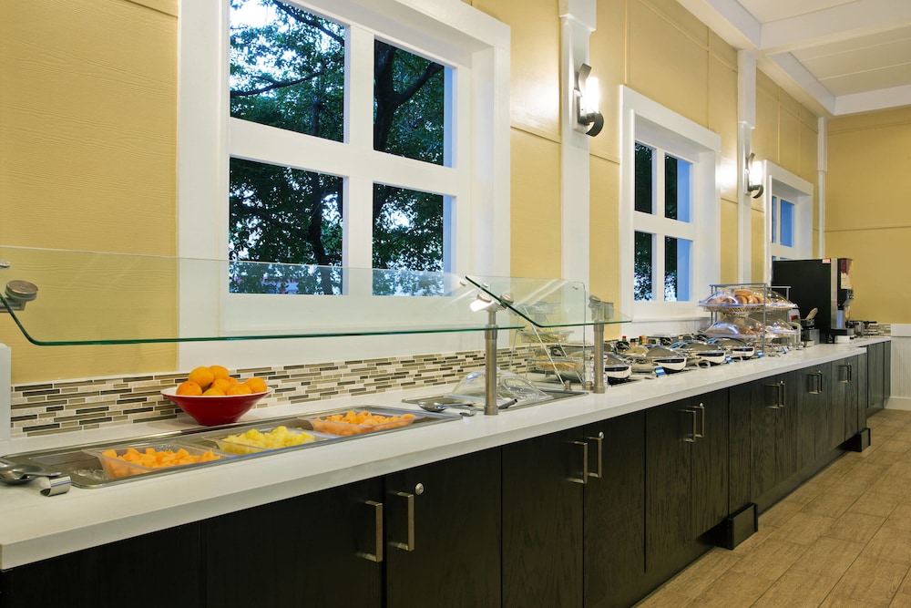 Fairfield Inn And Suites Key West 25/29