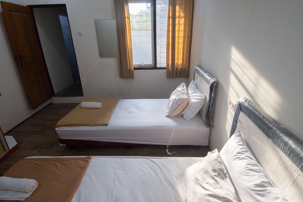 OYO 2240 Simpang Tujuh Residence 8/50