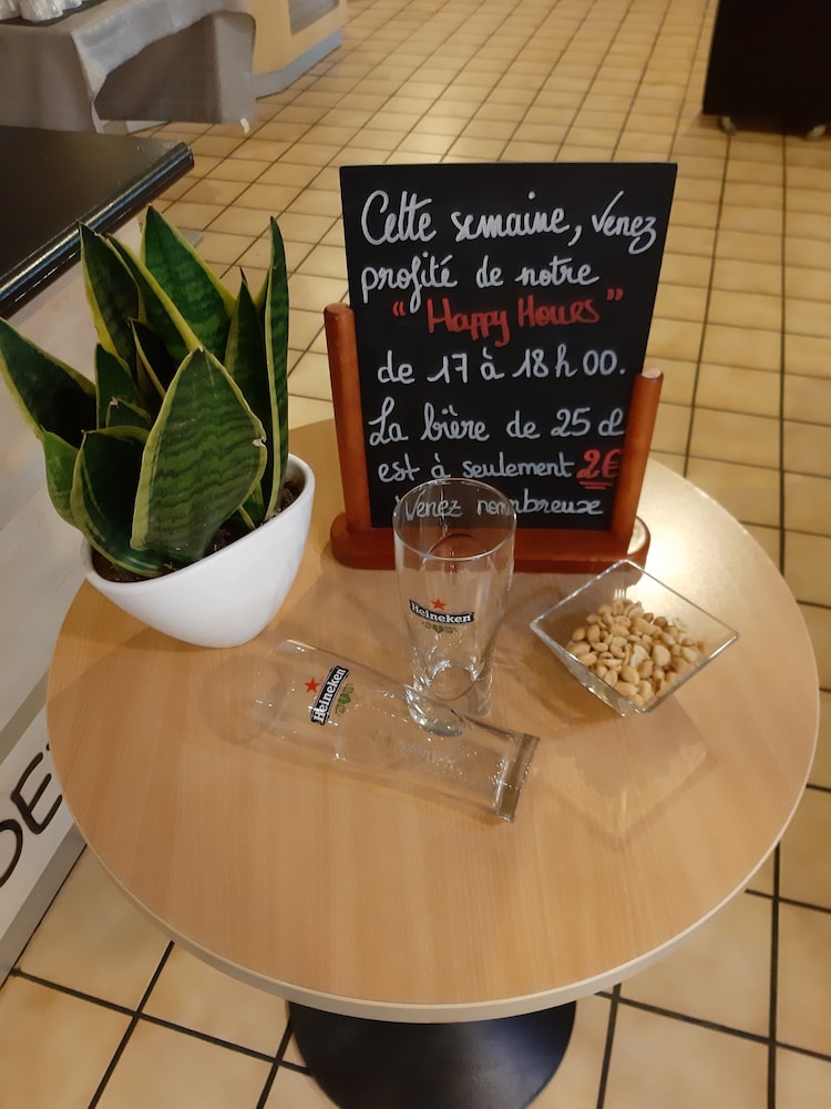 Brit Hotel Besancon l'Horloge 26/50