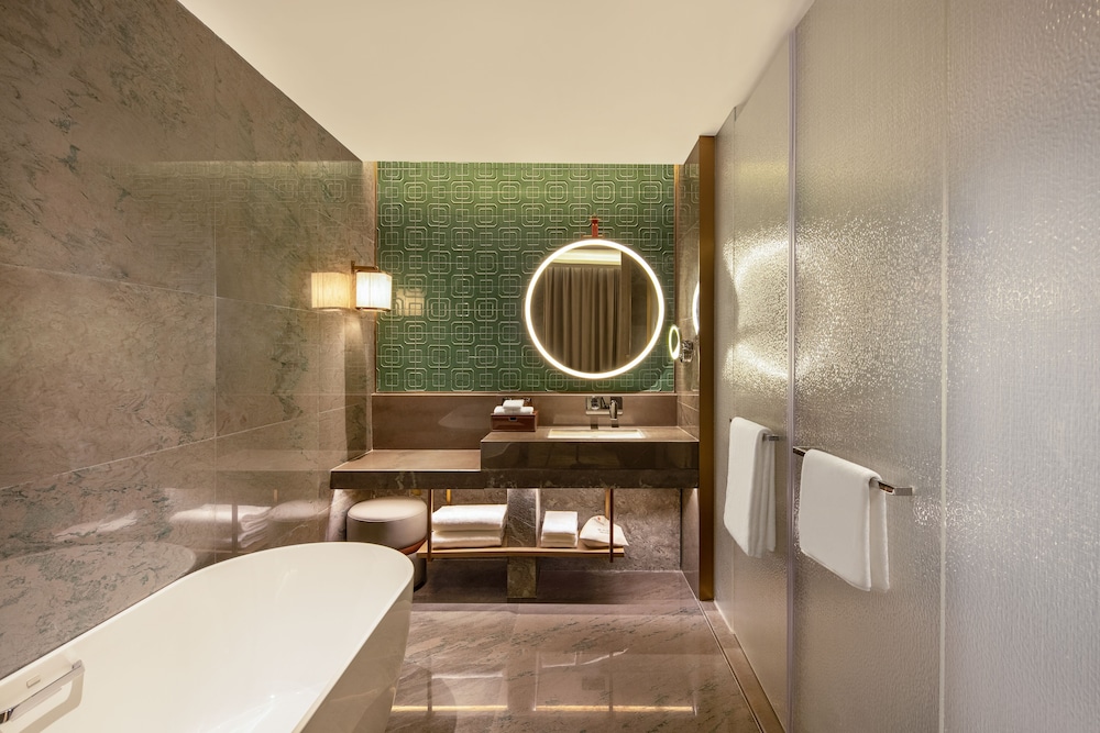 HUALUXE Qingdao Licang, an IHG Hotel 34/75