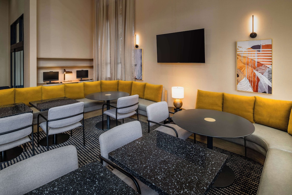Hyatt Place Nashville/Green Hills 35/40