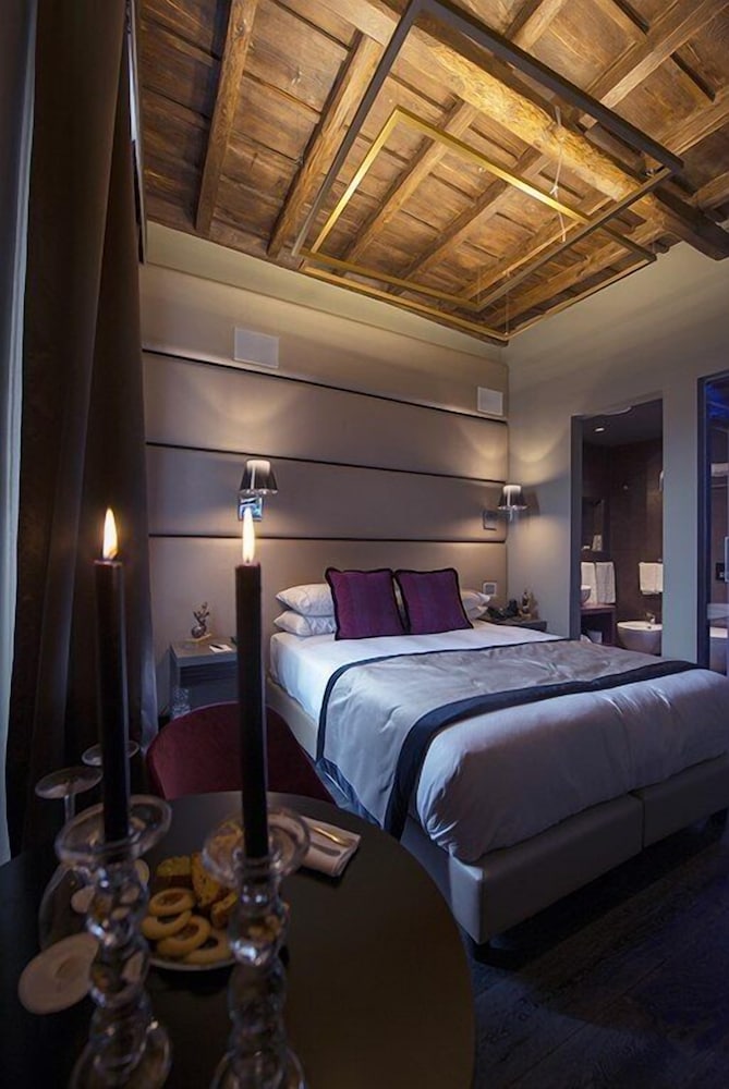 Torre Argentina Relais 28/78
