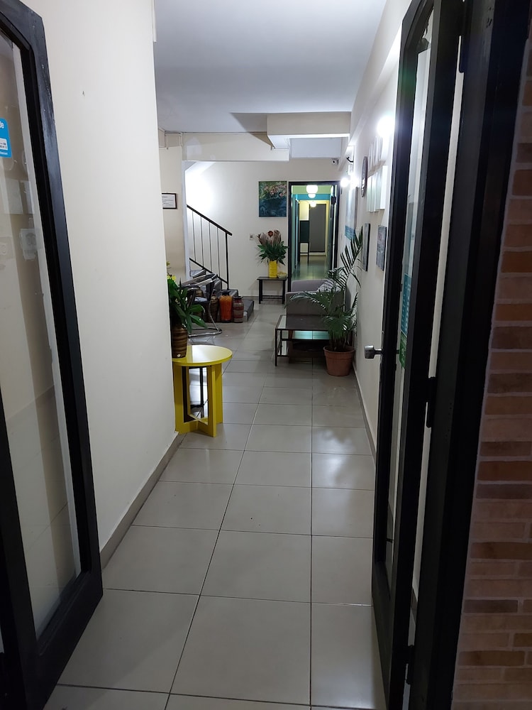 COSTANERA HOSTEL ASUNCION 38/53
