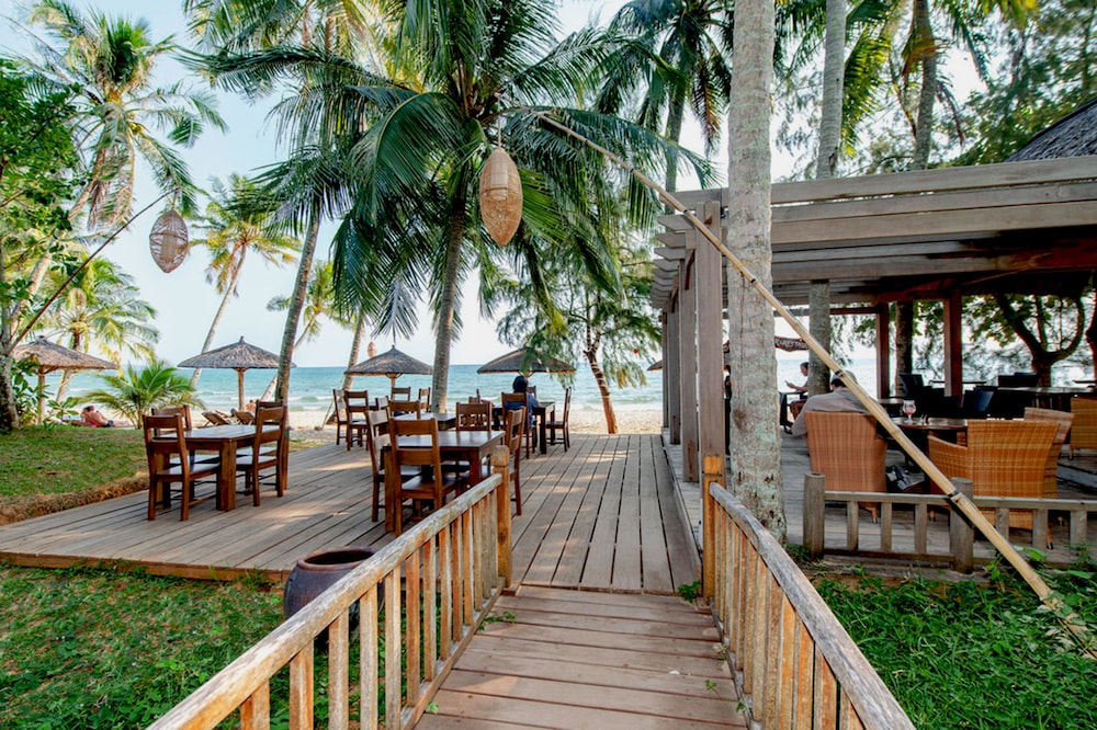 Coco Palm Beach Resort Spa 33/50