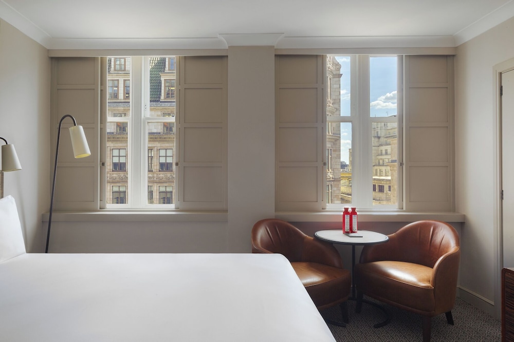 غرفة سوبيريور بسرير كينج بإطلالة، Strand Palace Hotel 4/5
