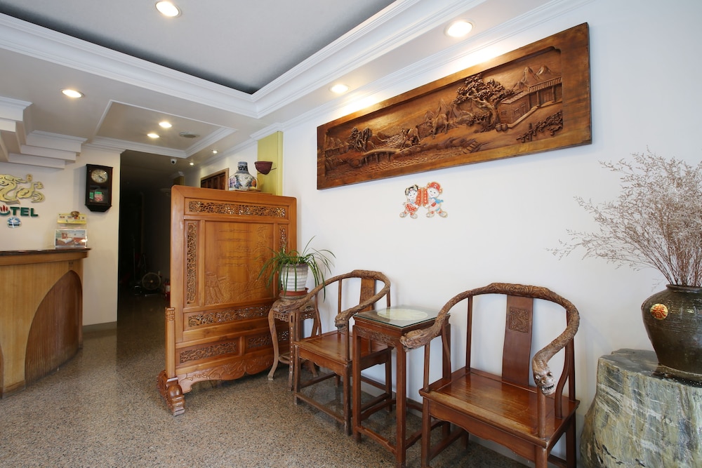 Long Shan Hotel 59/68