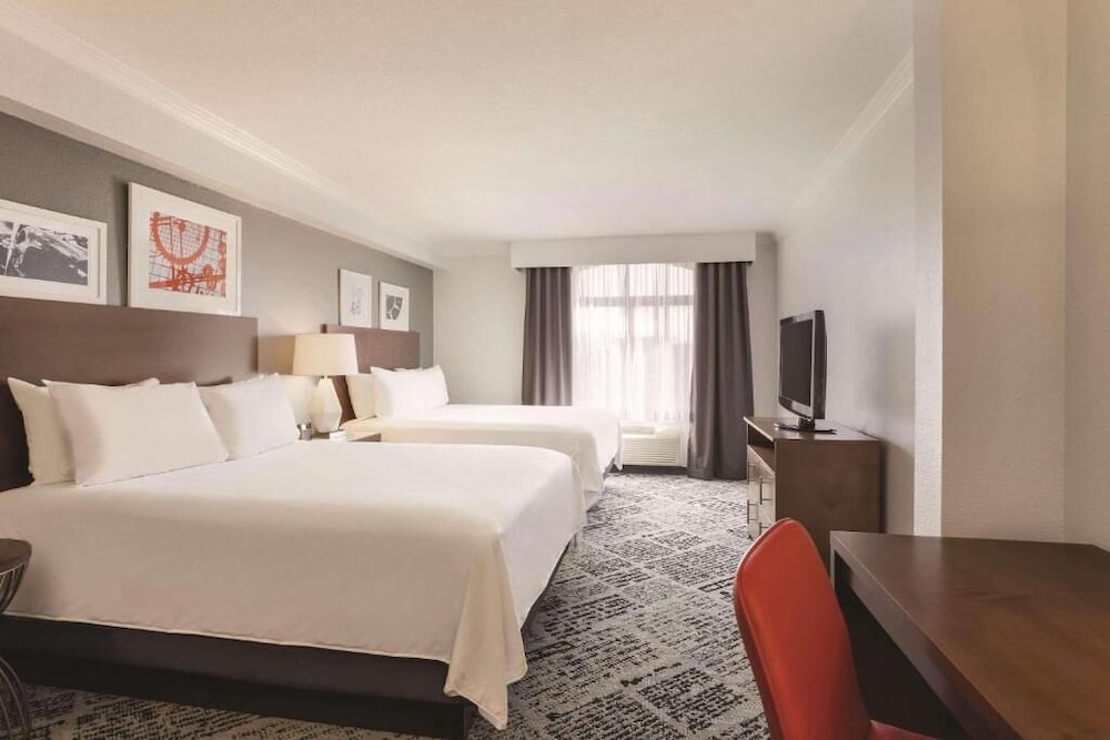 Room at Hampton Inn by Hilton Addison Dallas, ADDISON - TX