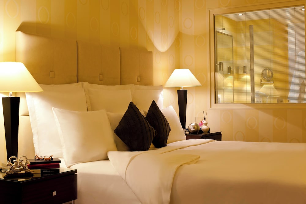 Renaissance Atyrau Hotel 20/54