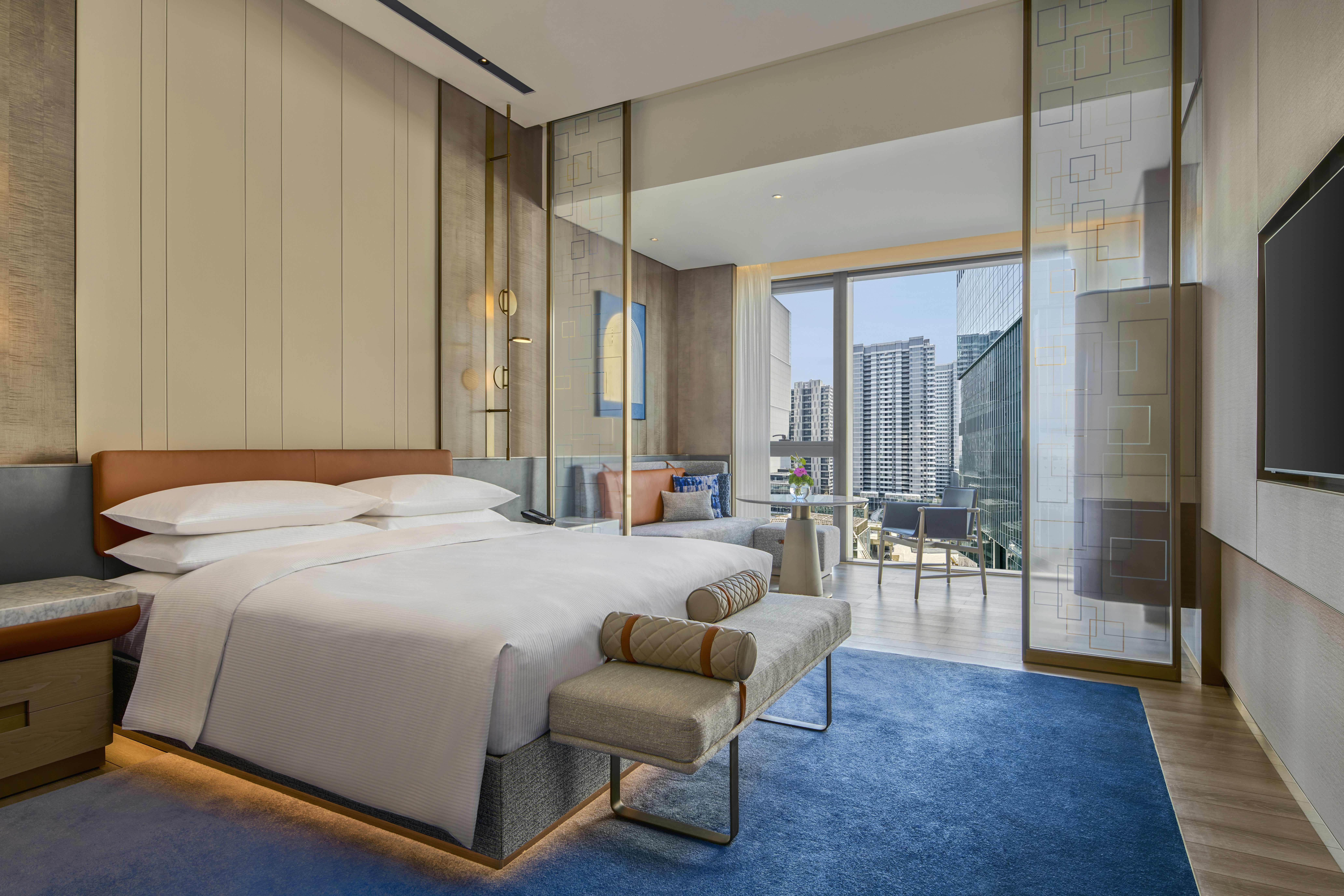 ROOM, KING BED, ACCESSIBLE