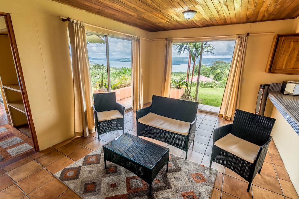 Nepenthe B&B 27/50