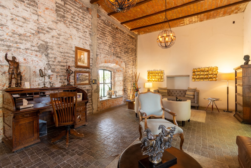 HOTEL HACIENDA SAN CRISTOBAL 38/68