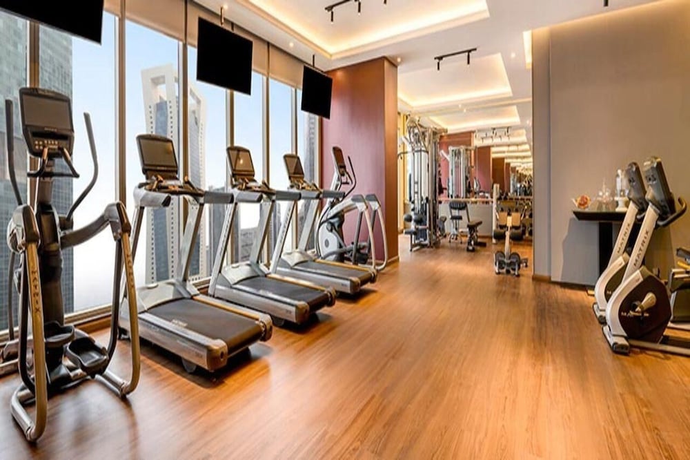 Westpac Hotel & Suites 14/21