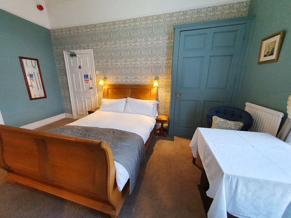 Holmwood House Hotel 7/23