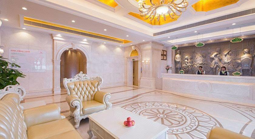 Vienna Hotel (Zhongshan Tanzhou) 8/42