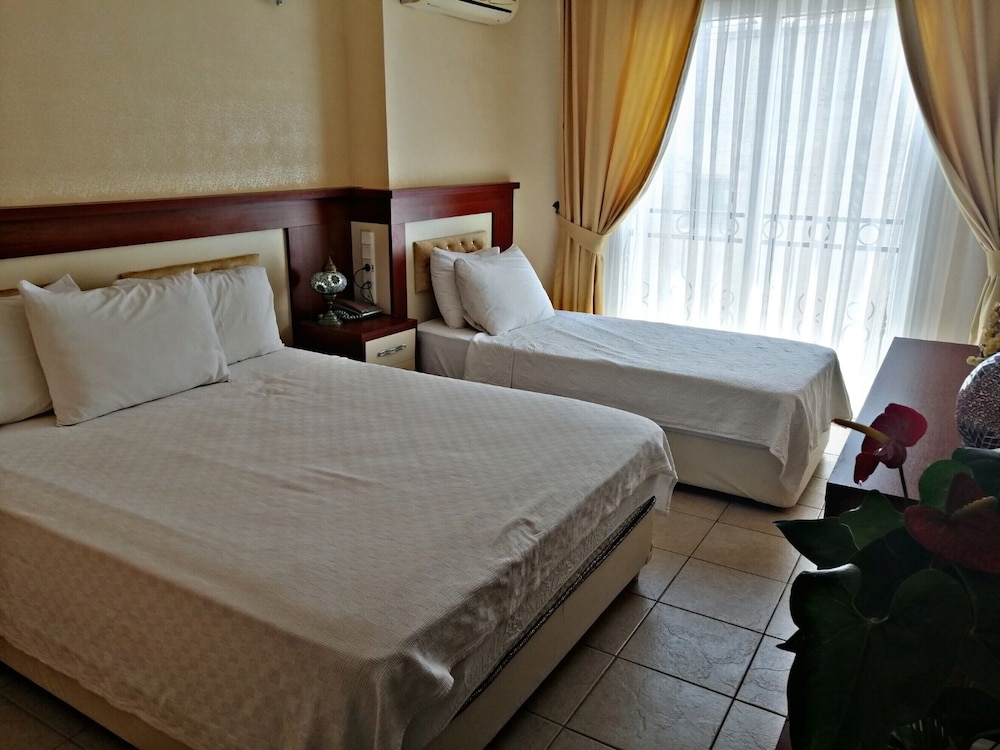 Korykos Hotel 11/24