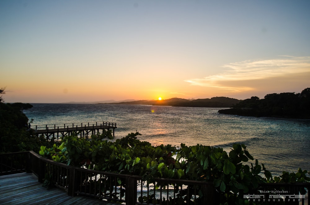Roatan Media Luna By Melia 43/49