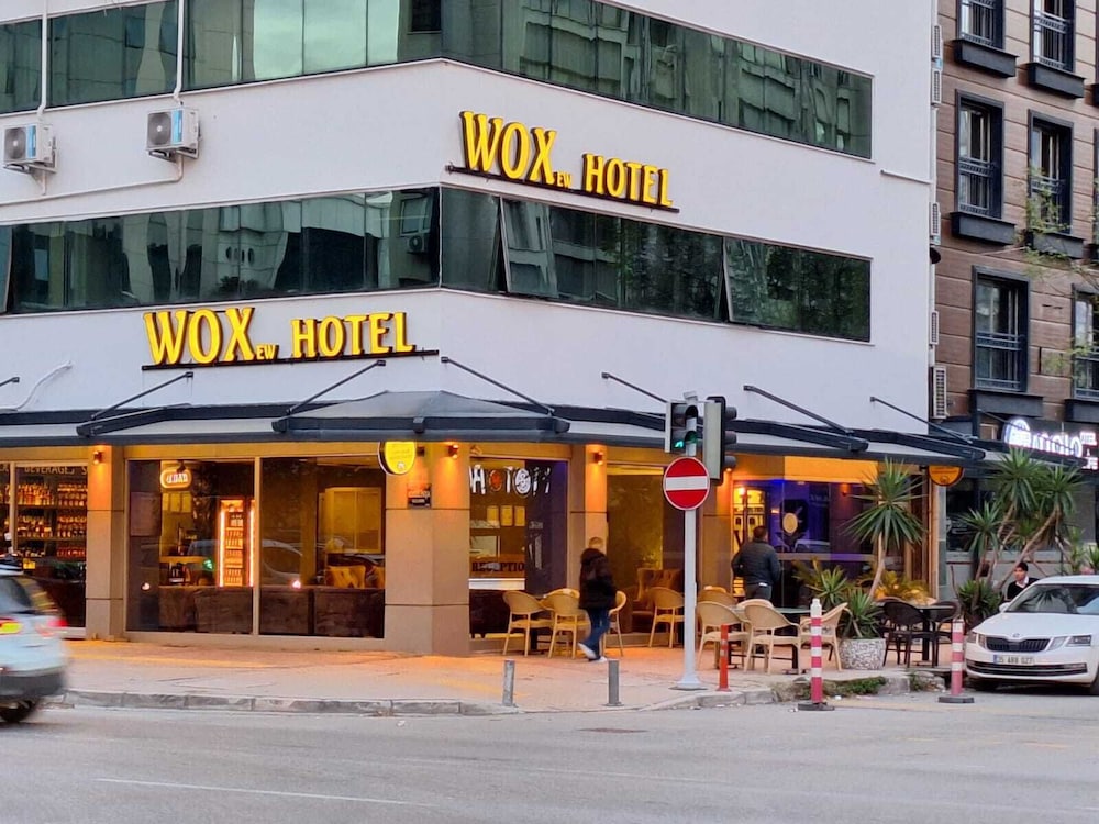 Wox Ew Hotel 3/56