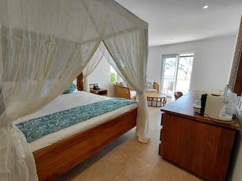 Senior, Chalet, Ocean View