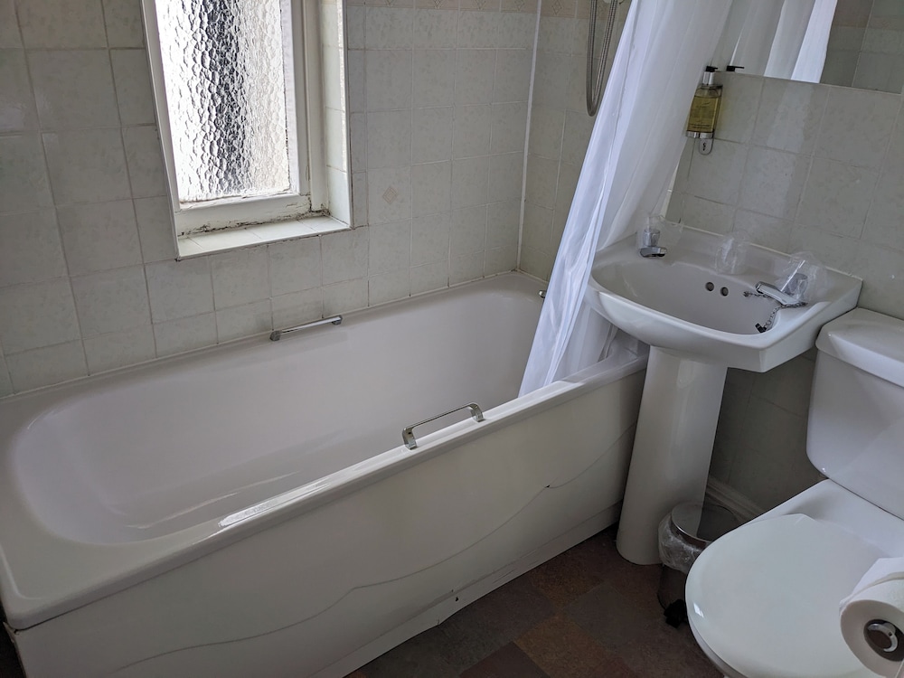 Maitlandfield House Hotel 52/54