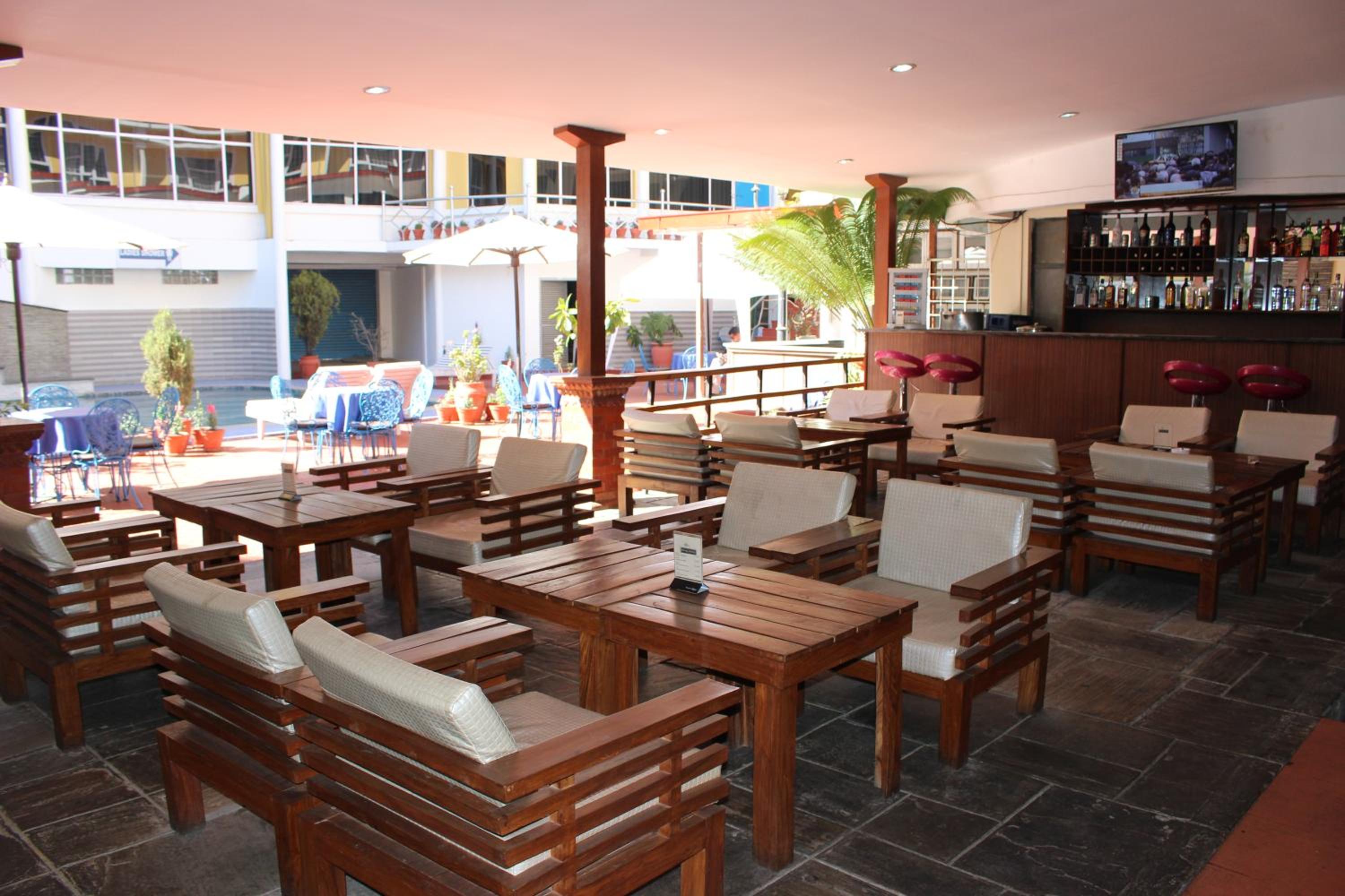 restaurant cafeteria