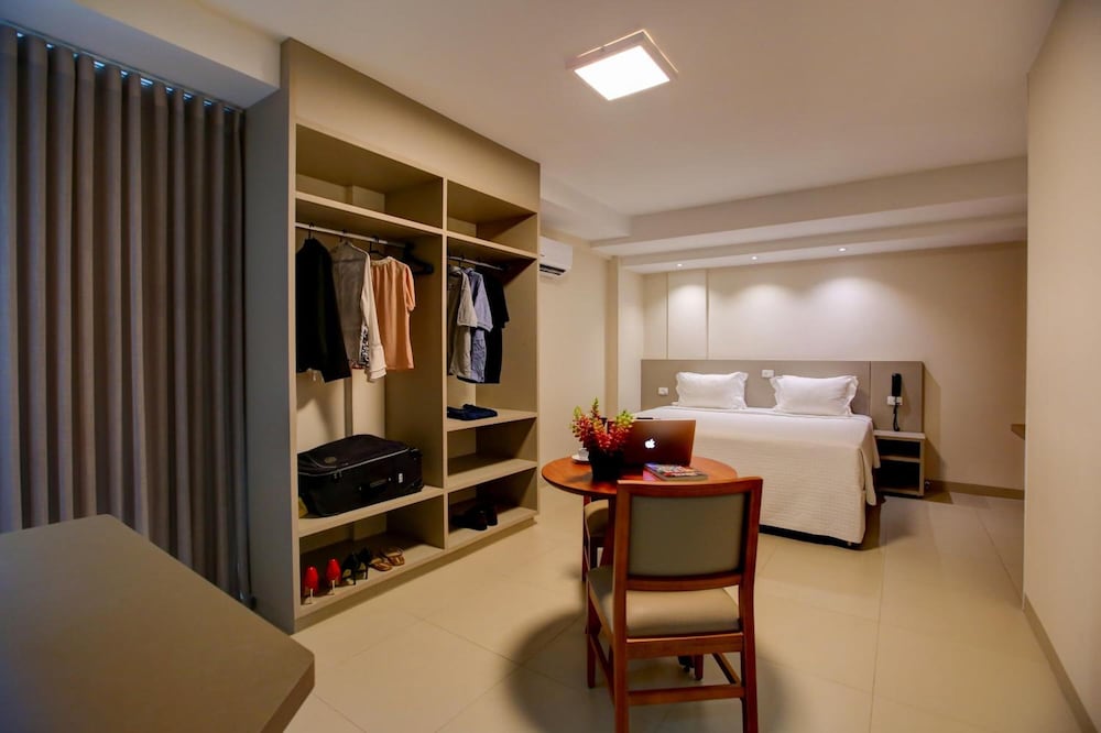 Novares Hotel 32/54