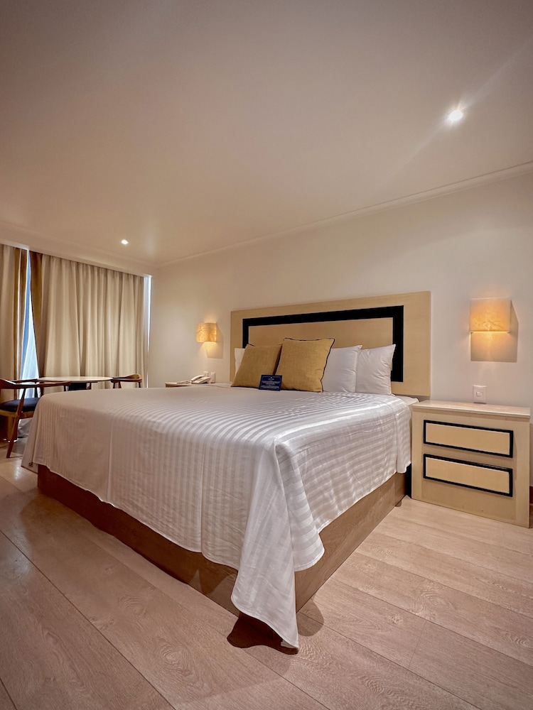 Hotel Stella Maris 8/57