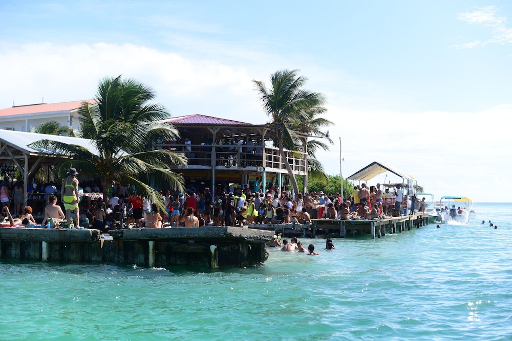 Belize Dive Haven 44/50
