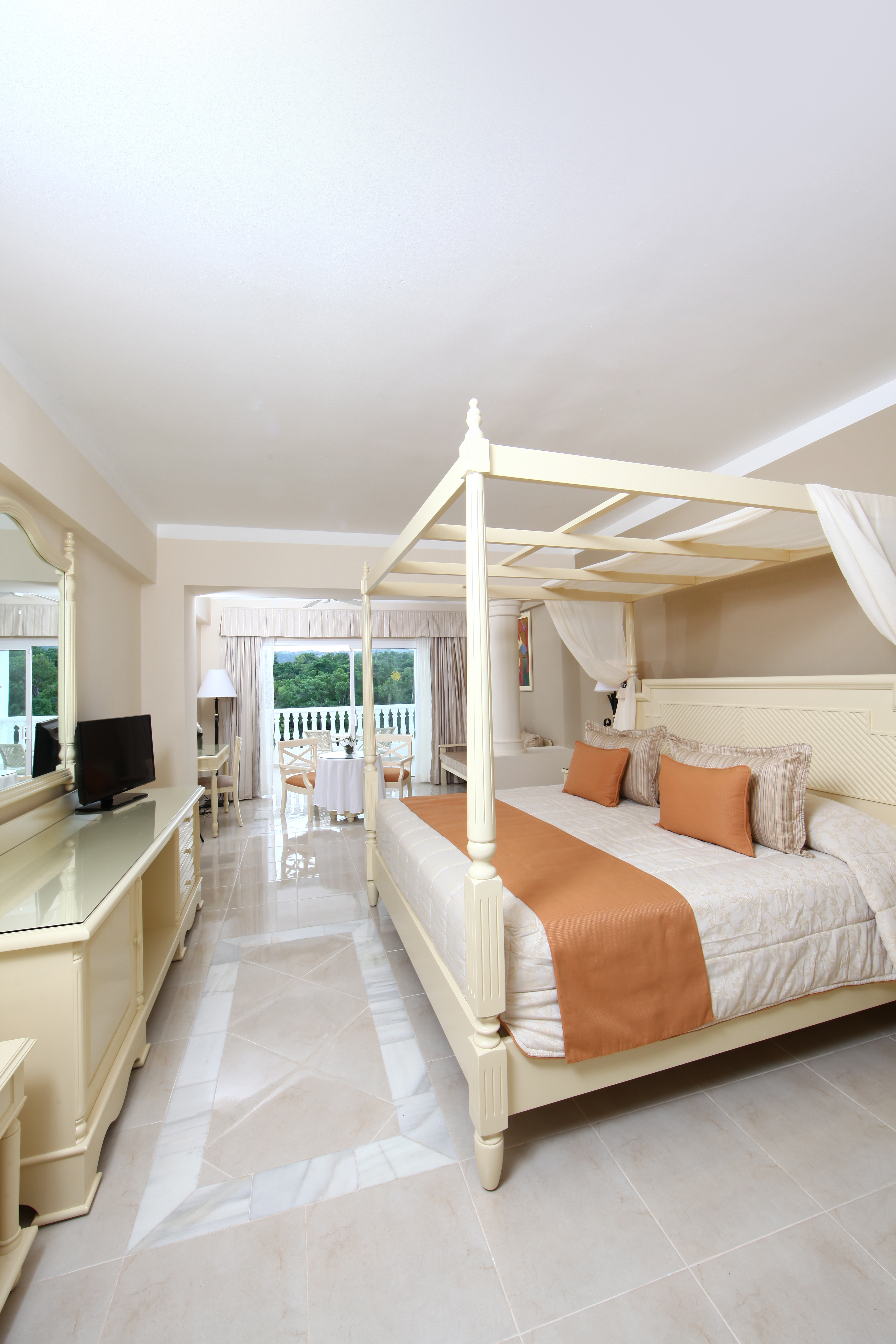 Junior Suite, Single