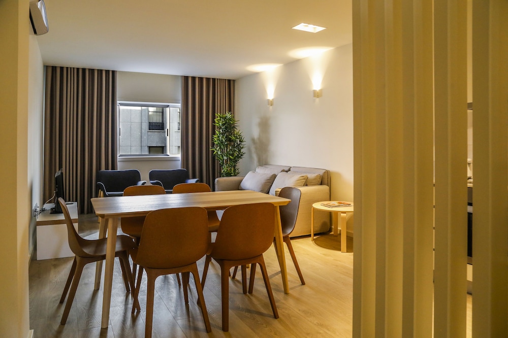 Spot Family Suites 4/68
