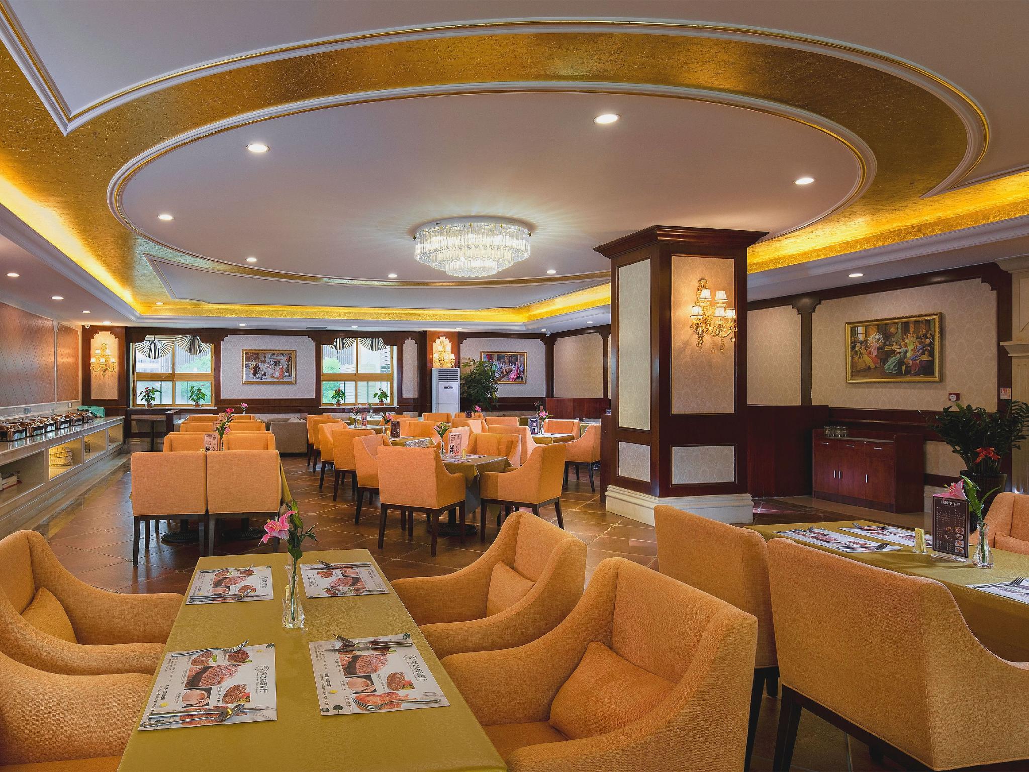 Vienna International Hotel (Shenzhen Guanlan Huanguan South Road) 34/45