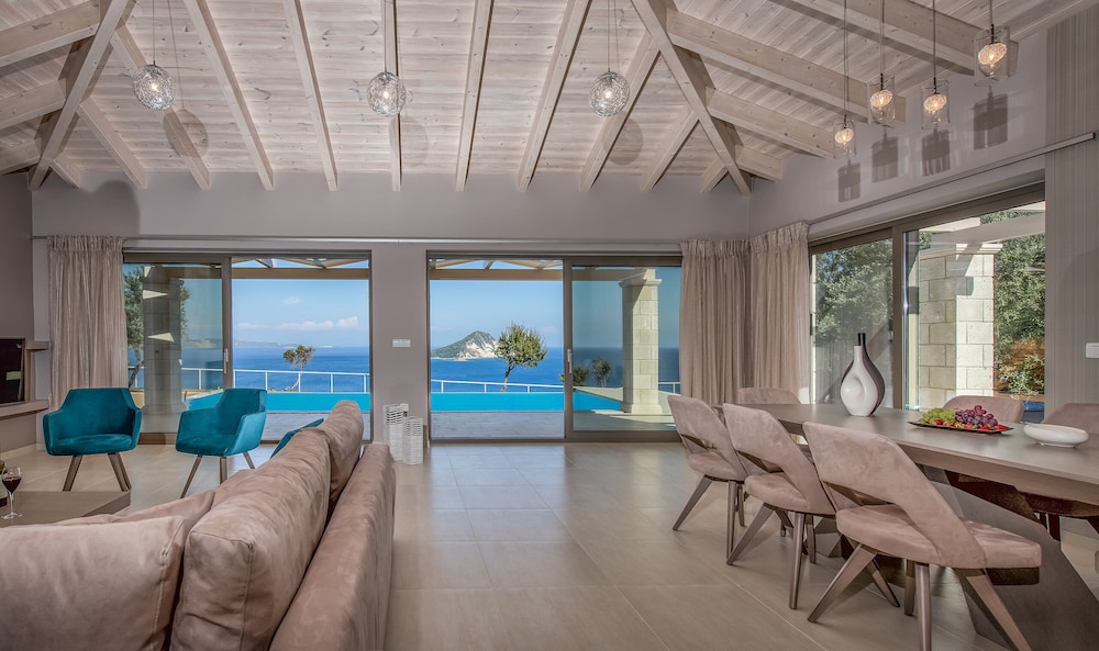 Avra Luxury Villa 22/50