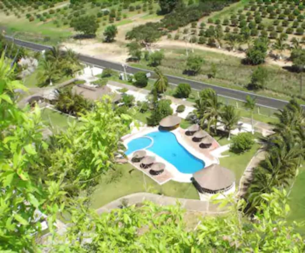 Hotel &amp; Club Campestre Altos Paraiso 39/50