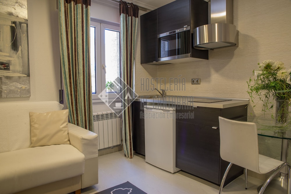 APARTAMENTOS LAS BRISAS 3/49