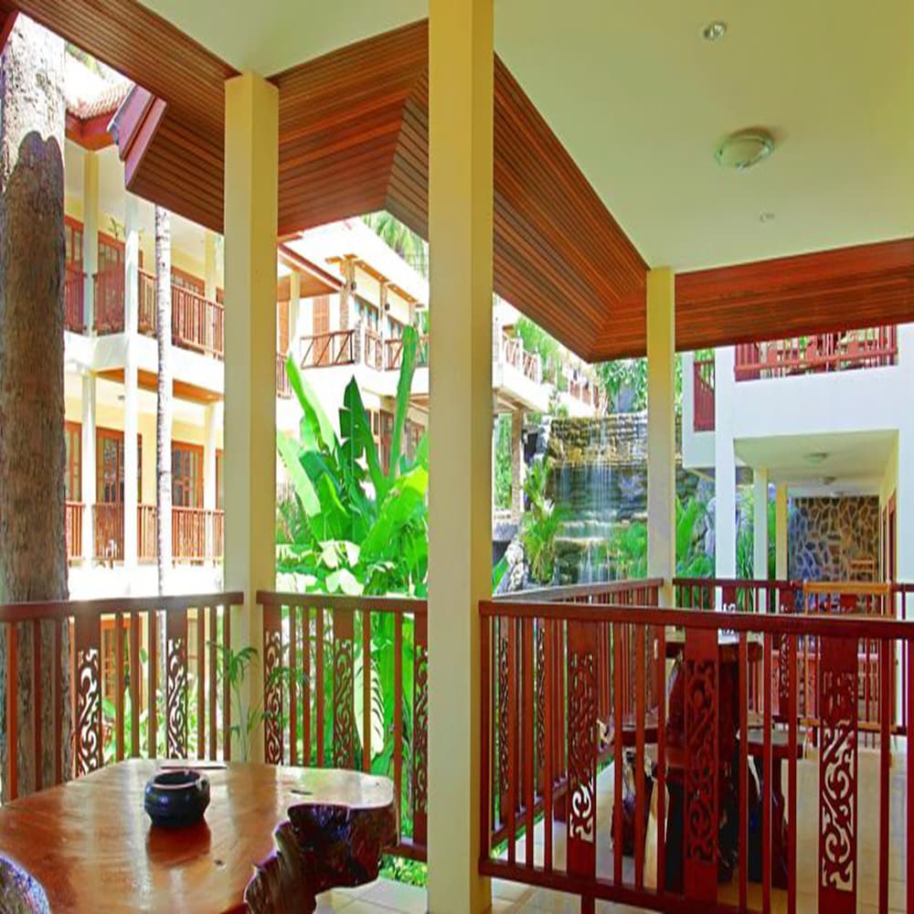 Havana Beach Resort 52/68