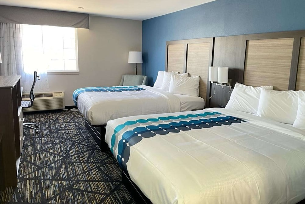 Baymont by Wyndham Blackwell I-35 15/71