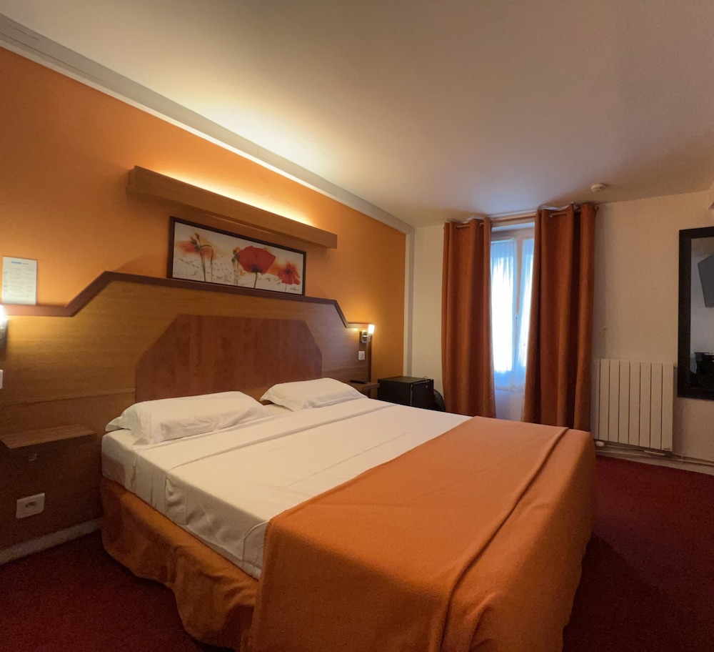 LE NOUVEL HOTEL DU THEATRE 19/48