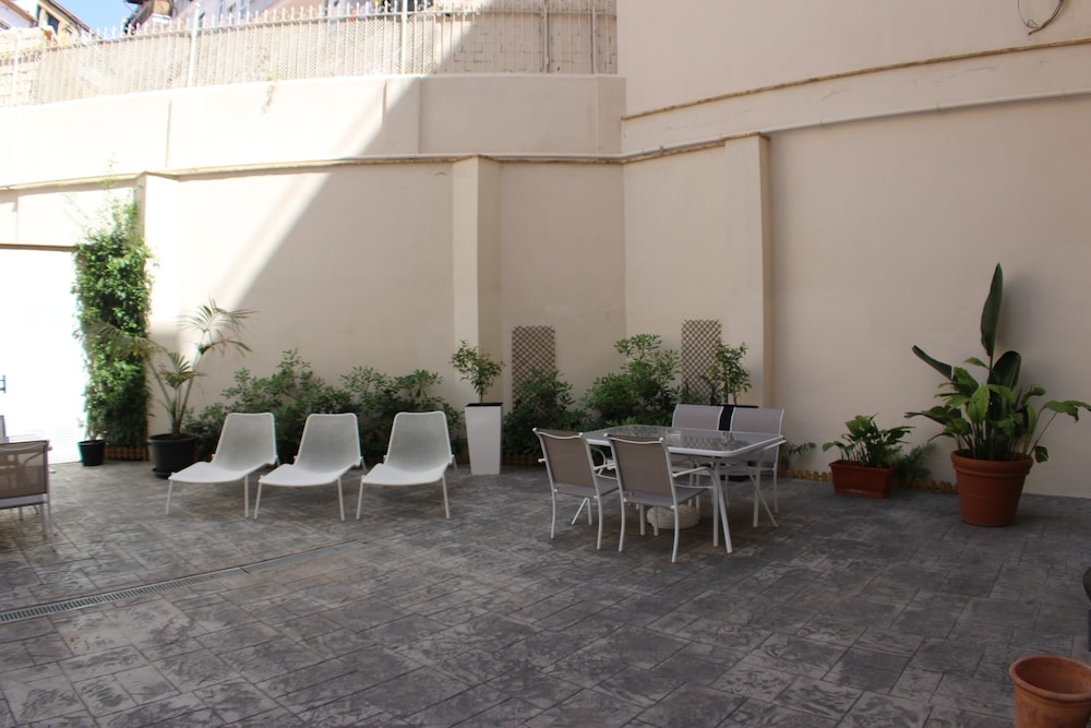 Soho Valencia 49/51