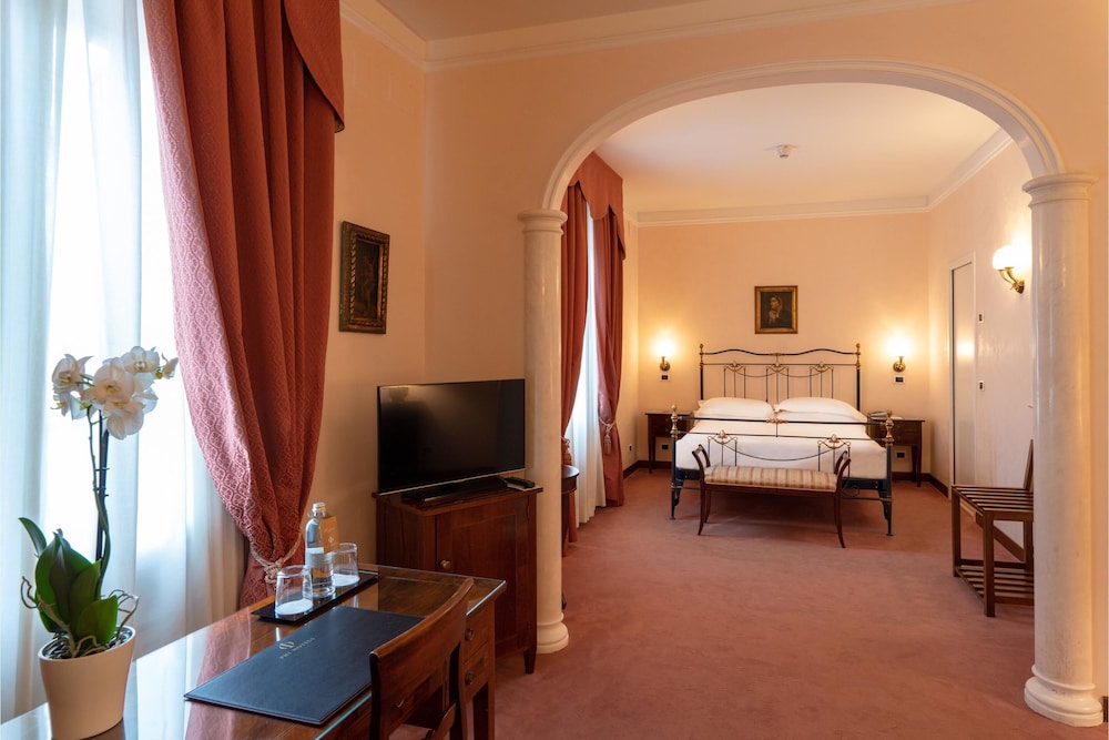 Phi Hotel Canalgrande 40/43